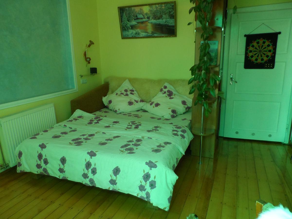 Apartamento "Ранчо" - Тераса Квіти Сад Úzhgorod Exterior foto